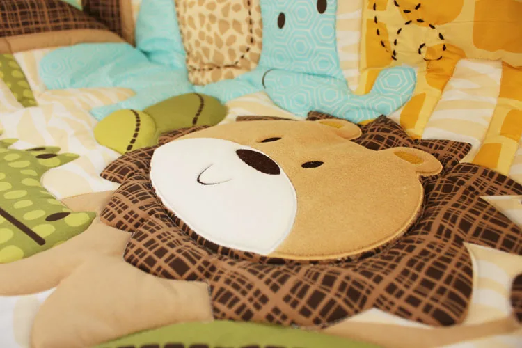 

7PCS 100% Cotton Jungle Lion Printed newborn Baby Bedding Set Boys including comforter, crib sheet, skirt and 4 sections bumpers