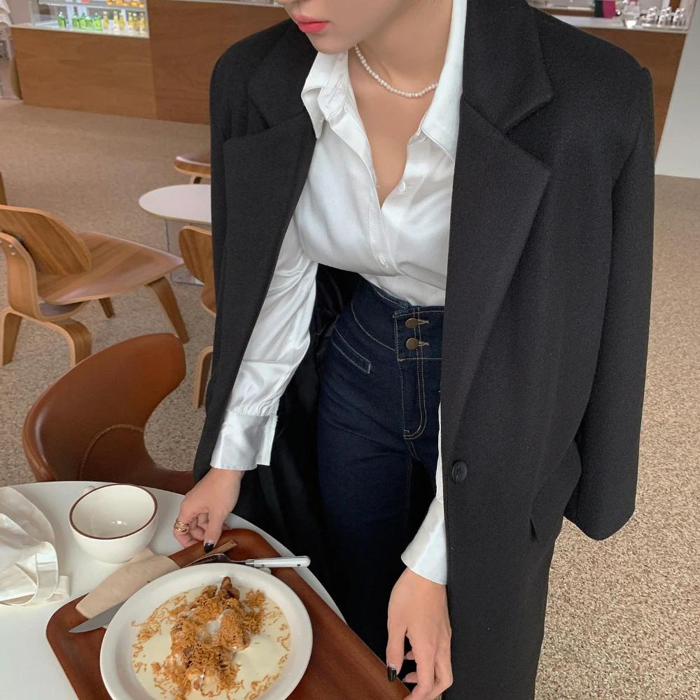 

REALEFT 2021 New Stain Women's Blouse Elegant Puff Sleeve Button Turn-down Collar Fashion Tops Ladies Korean Style Spring Summer