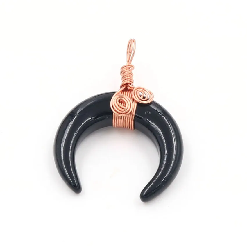 Кулон из Лабрадорита светильник-желтого золотого цвета в виде полумесяца