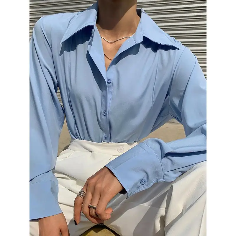 

Shirts & Blouses