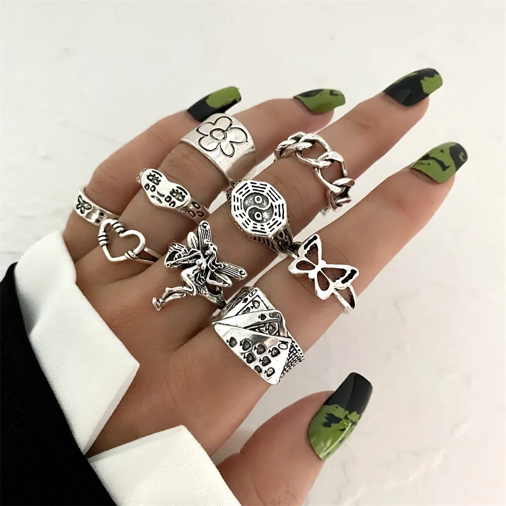

Vintage Bohemian Geometric Joint Ring Set for Women Punk Butterfly Flower Chain Finger Ring Set Fashion Gothic Jewelry Gift