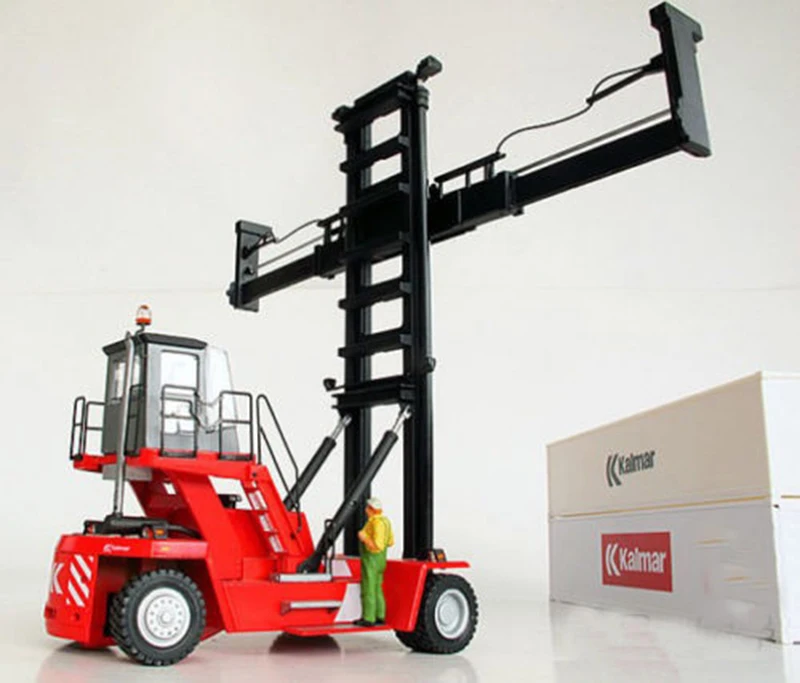 

Moulage sous pression 1:50 chelle Port machines conteneur pile Machine Kalmar rouge DCG80-100 Port conteneur empileur chariot