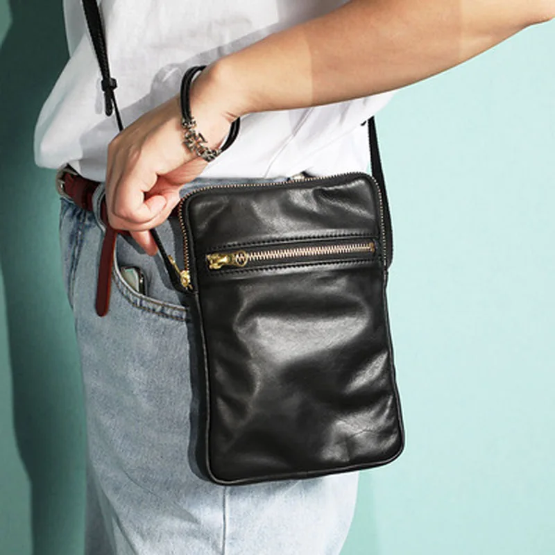 

Summer thin mobile phone bag men's messenger bag soft leather black small bag casual all-match men's Japanese trendy men's bag