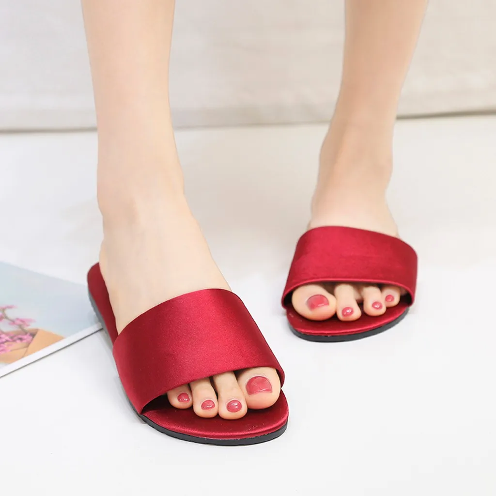 Летние шлепанцы коллекция 2020 года женские Тапочки с мягкой подошвой домашняя