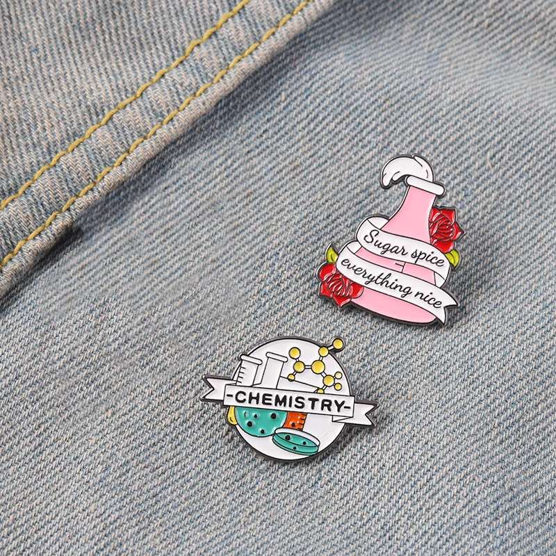 

Chemical formula Metal Drip Oil Brooches Famous Physicist Lapel Enamel Pin Cool Backpack Badges Corsage Gift for Physics Lover