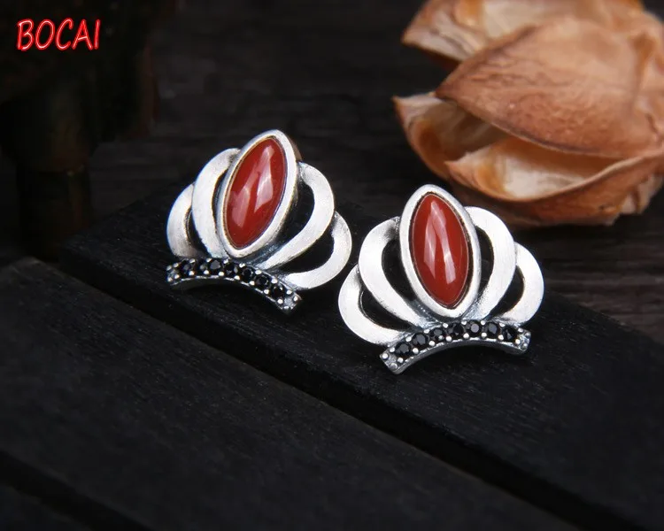 

S925 sterling silver new southern red agate female crown retro temperament Thai silver niche design high-end earrings