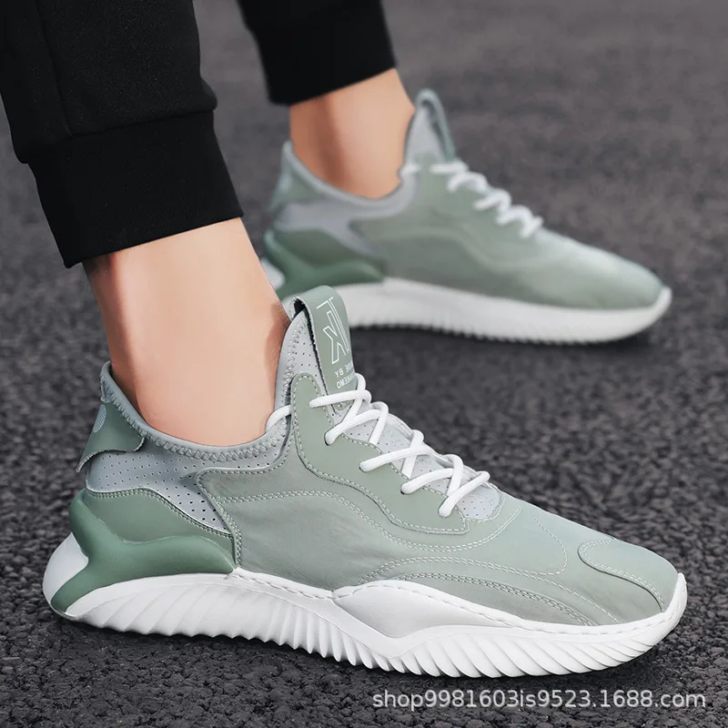 

2021 summer men's ice silk cloth men's shoes Korean version of all-match casual shoes men's breathable soft-soled running shoes