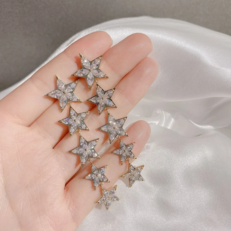 

Luxury Exquisite Vintage Zircon Flower Star Dangle Earrings for Women Shining Rhinestone Earrings Party Jewelry 2021 New