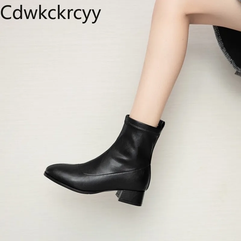 

winter The New fashion Round head Elasticity Martin boots black Beige brown Casual Comfortable Thick heel Women boots size 34-43