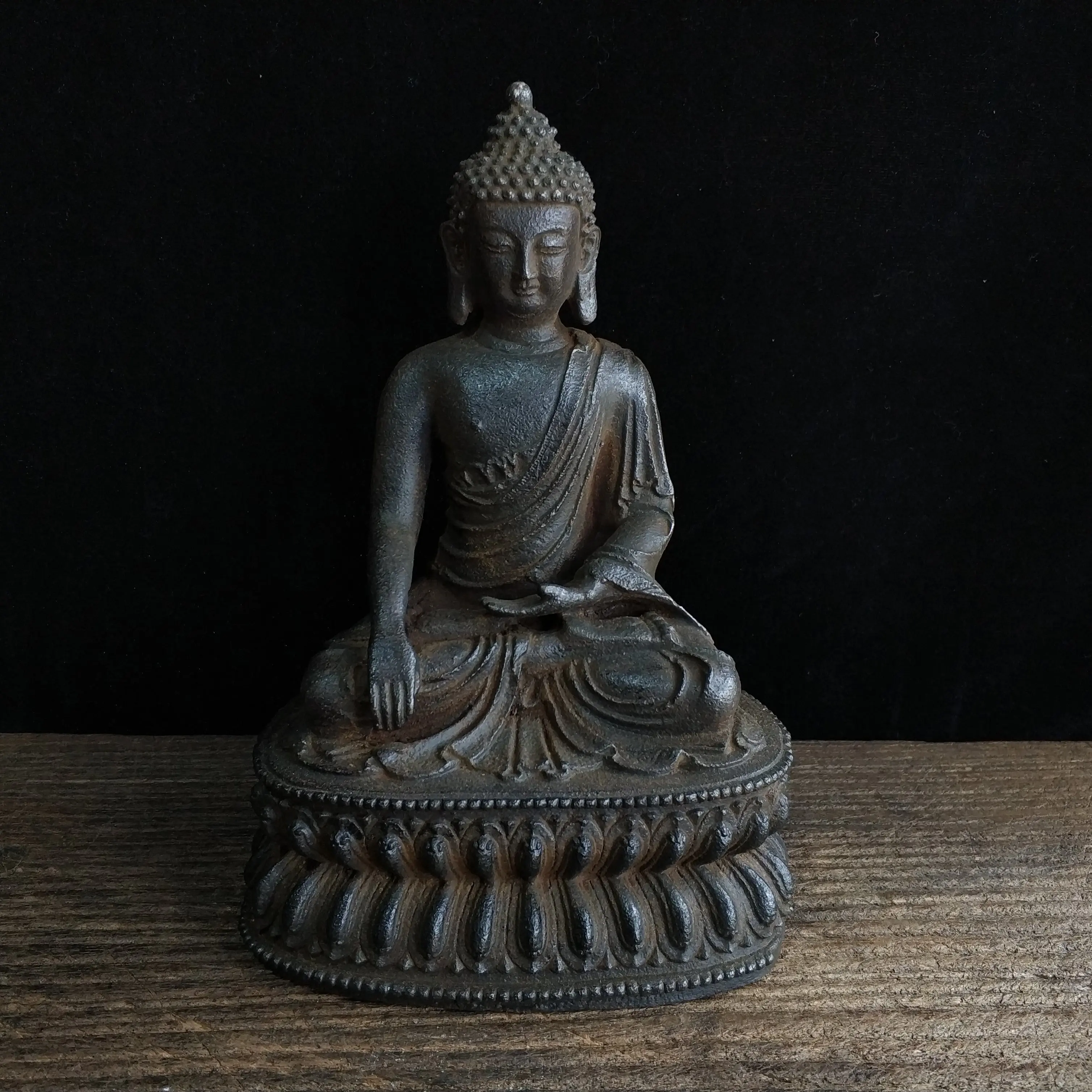 

Редкая старая Сидящая железная статуя Шакьямуни Гуаньинь Бодхисаттва, #03