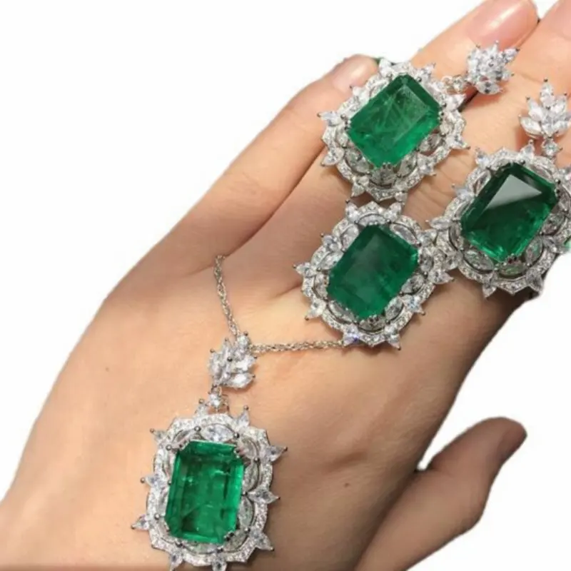 Комплект из колье и серёг серебра 925 пробы с изумрудом|Серьги-подвески| |