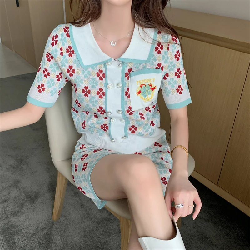 

Real Shot Four-Leaf Clover Polo Collar Plaid Button Knitted Open