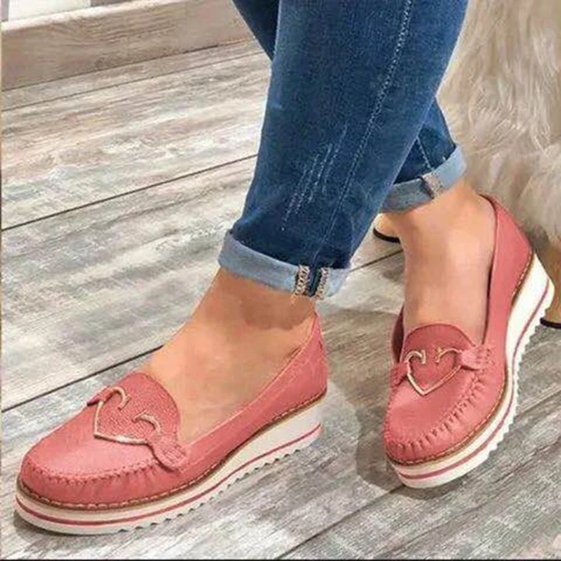 

Comfortable Platform Women Loafers Female Casual Shoes Ladies Slip-On Shoes New Women Flat For Female Plus Size