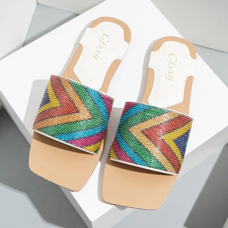 

Великолепный дизайн; Радуги со стразами женские тапочки с квадратным носком; Обувь на плоской подошве женские сандалии на каблуках босонож...