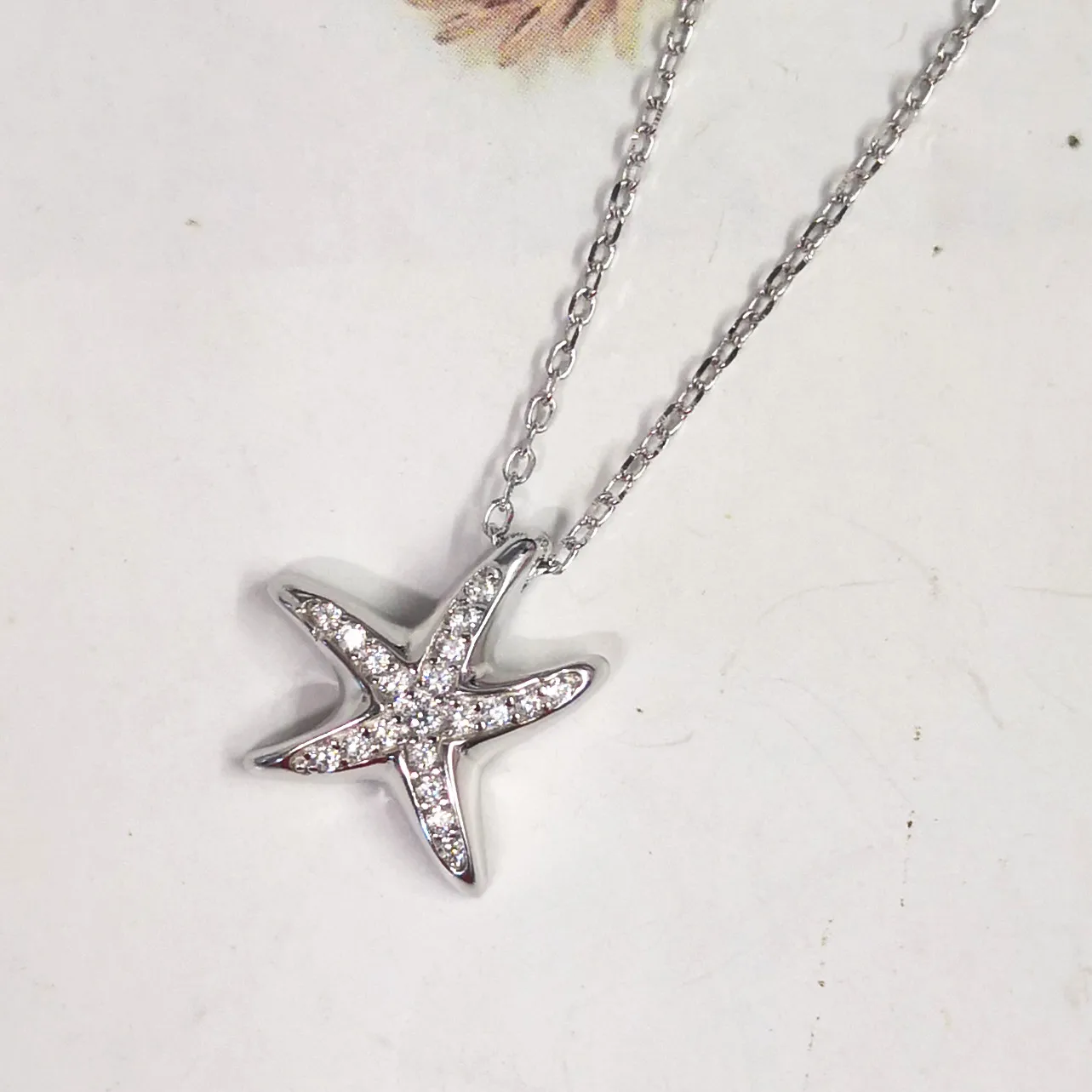 

Ladies S925 Sterling Silver Classic Star Starfish Inlaid Zircon Silver Necklace Jewelry Couple Sweet Romantic Holiday Gift