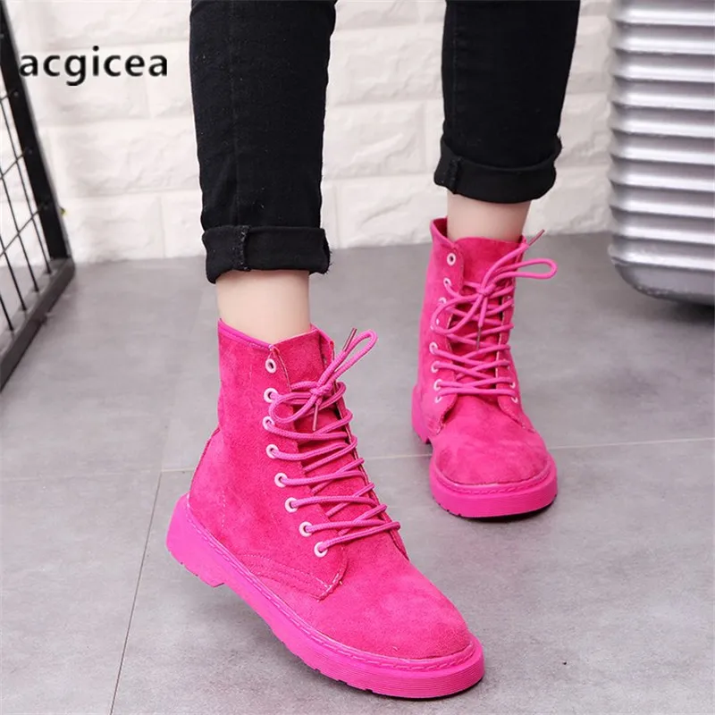 Зимние ботинки на плоской подошве с круглым носком водонепроницаемые