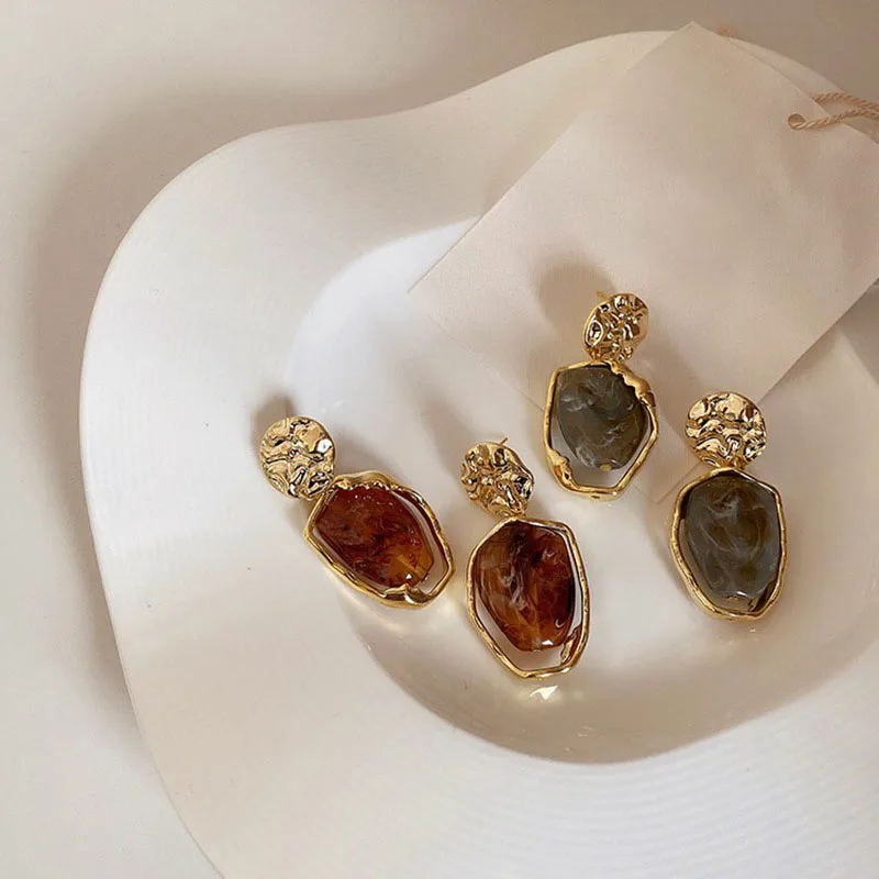 

Vintage Autumn Winter Irregular Metal Acrylic Drop Earrings For Women Elegant Geometric Earring Jewelry Fashion Earrings