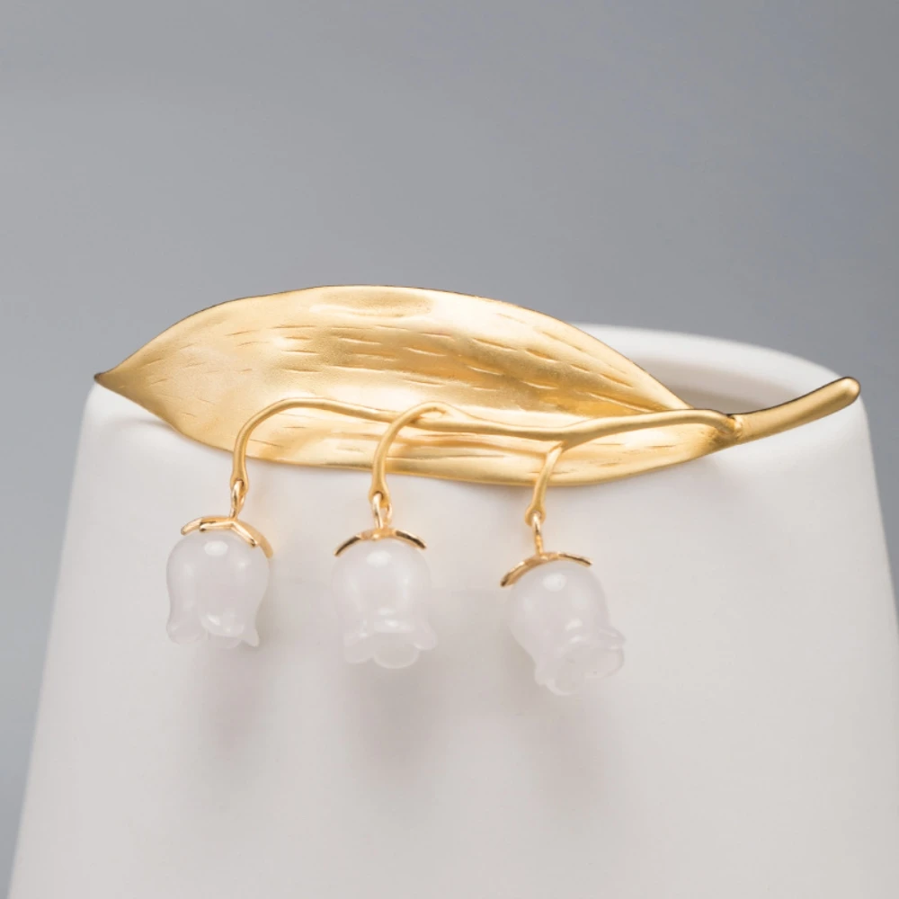 Брошь в виде листьев из серебра 925 пробы с белым нефритом И цветком | Украшения и