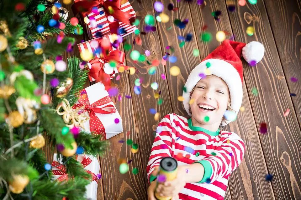 

Cheistmas Christmas Hat for Adults Children Santa Claus Christmas Ornaments Santa Hats Party Cap Xmas Party Props Decoration