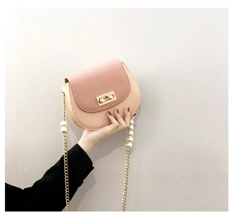 

Korean Shoulder Bag Fashion Quality PU Women Messenger Bag Cute Mini Pink Pearl Chain Saddle Bag Simple Female Crossbody Bag