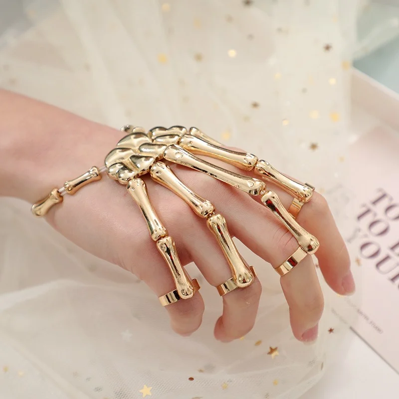 

Adjustable Halloween Bracelet Punk Exaggerated Metal Double Finger Skull Bracelet for Men Women