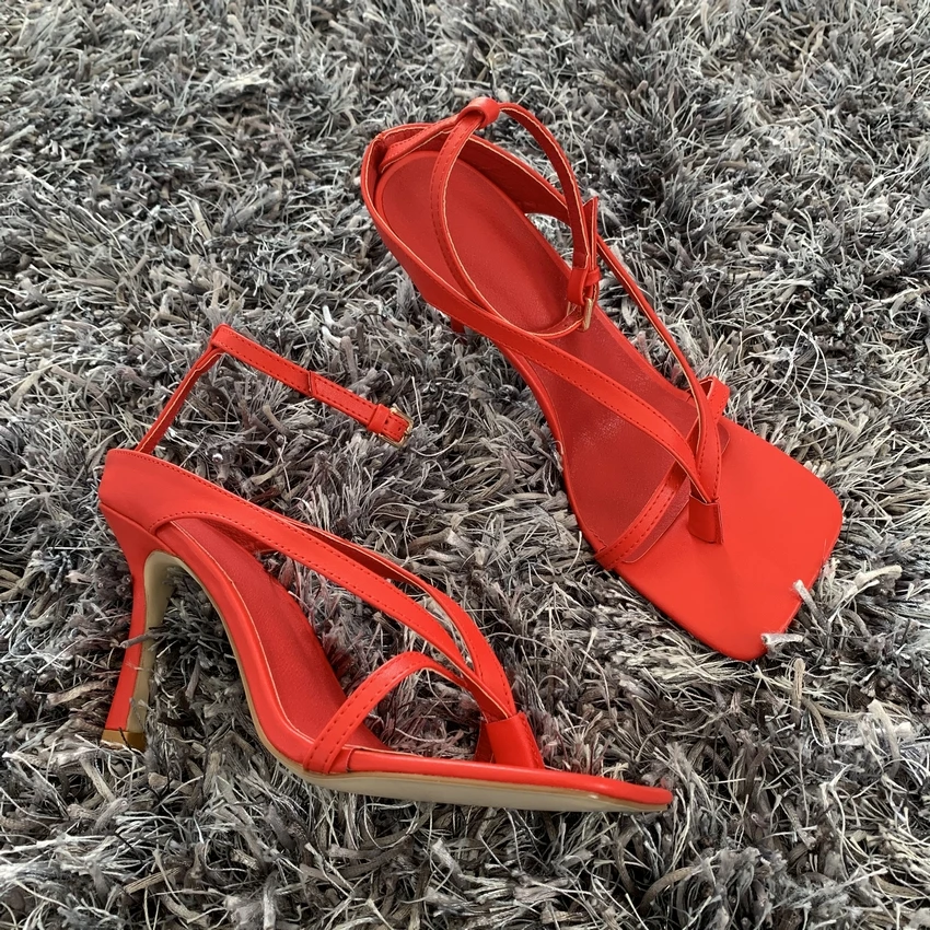 

Designer Shoes Square Toe High Heels Summer Women Sandals Narrow Band Vintage Buckle Strap High Heel Sandals Women V-neck Women