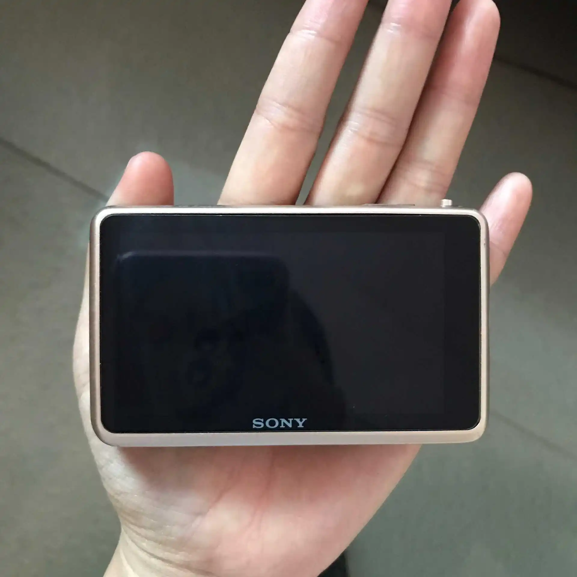 Б/у тонкая цифровая камера sony Cyber shot DSC TX55 16 2 МП с 5 кратным оптическим зумом и