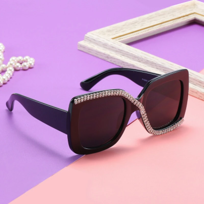 

Fashion Luxury Brand Designer Women Sunglasses Square Diamond Ladies Sun Glasses Unique Glasses Personality Lentes De Sol Mujer