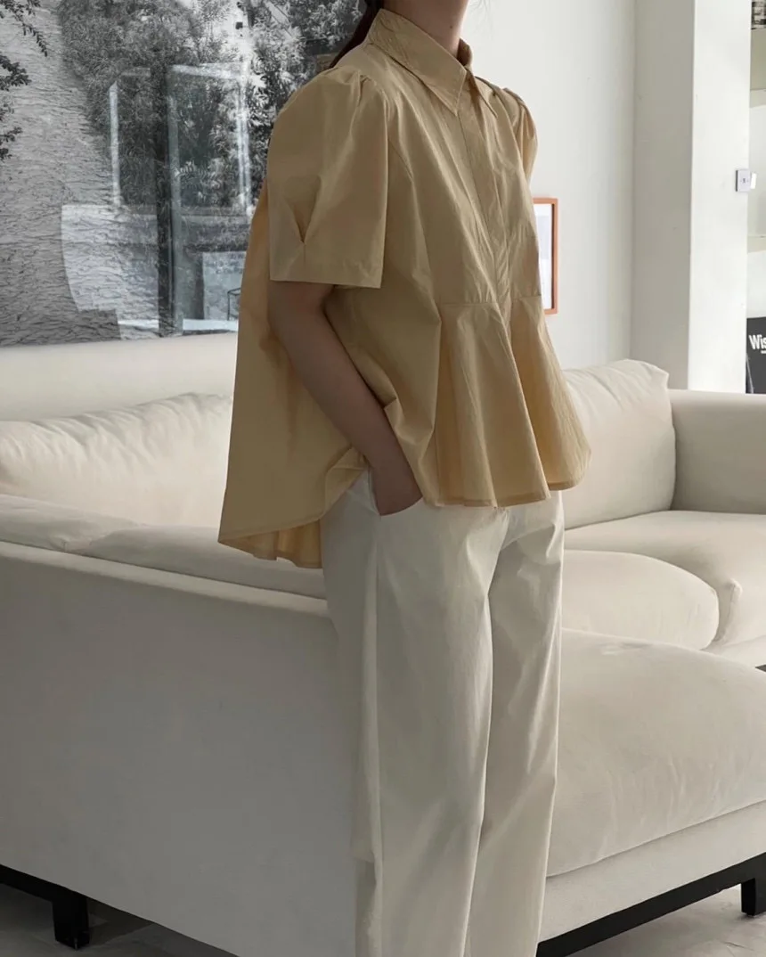 

Korejpaa Women Shirt 2021 Summer Korean Chic Ladies Simple Retro Lapel Back Pleated Design Loose Irregular Puff Sleeve Blouses