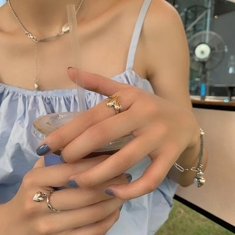 

XIYANIKE 925 Sterling Silver Egg-shaped Pendant Necklace INS Female Fashion Simple Temperament Sexy Elegant Clavicle Chain Gift