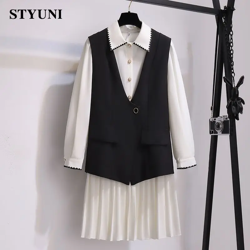 

Mini dress suit female 2022 spring and autumn new fashion Korean black casual vest white pleated shirt dress two-piece suit
