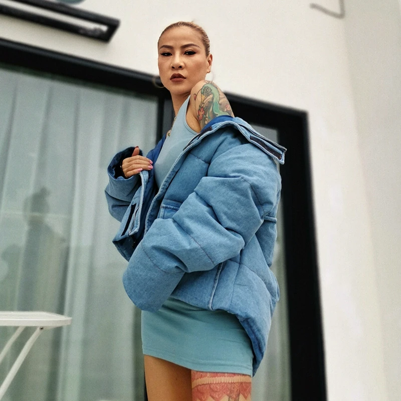 TWOTWINSTYLE повседневное синее открытое хлопковое пальто для женщин воротник с