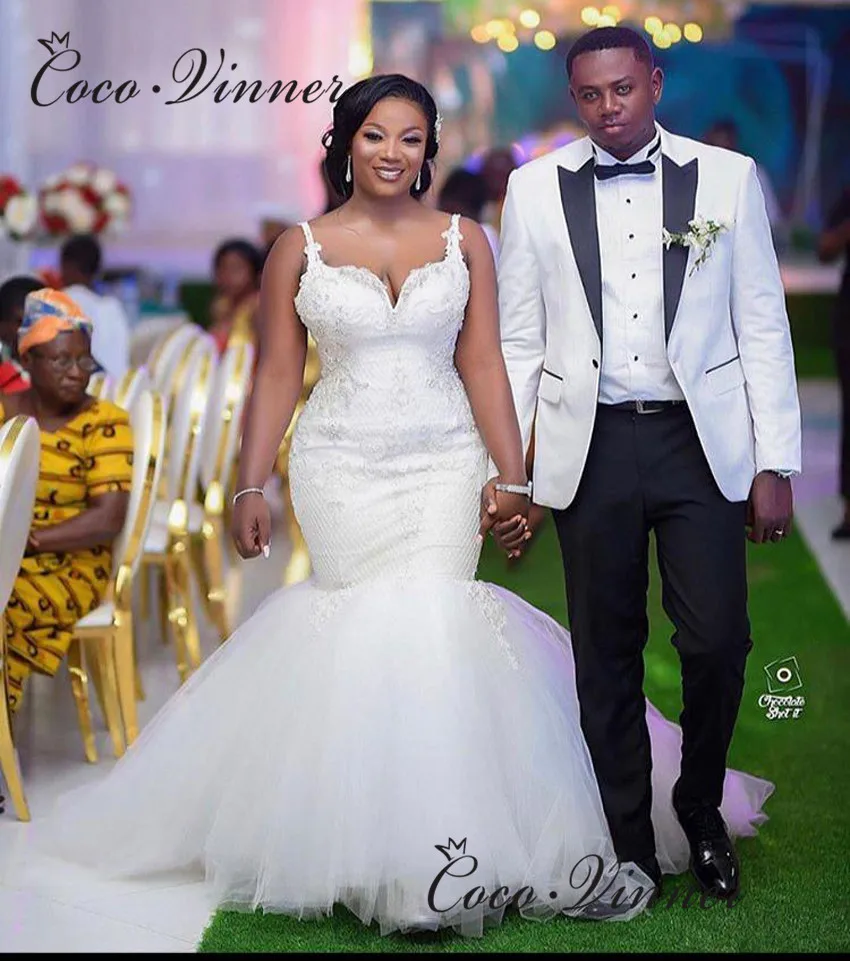 

Sexy Straps White Mermaid Wedding Dresses Africa New Fashion Elegant Bride Dress 2021 Lace Appliques ON neck With Beading W0805