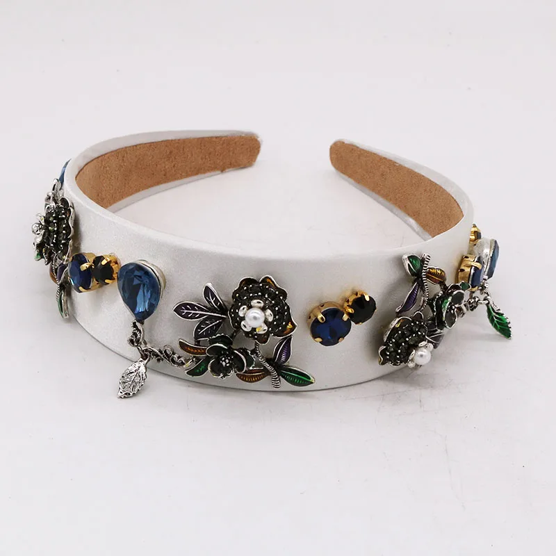 Обруч для волос в стиле барокко металлический украшение с цветами из белой ткани