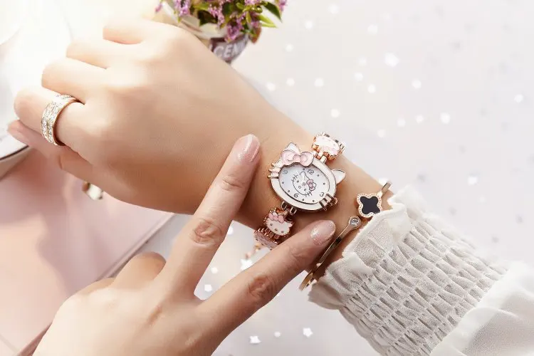 

2021 Men And Women Fashion Luxury Electronic Mechanical Watch SBD103-SBD104