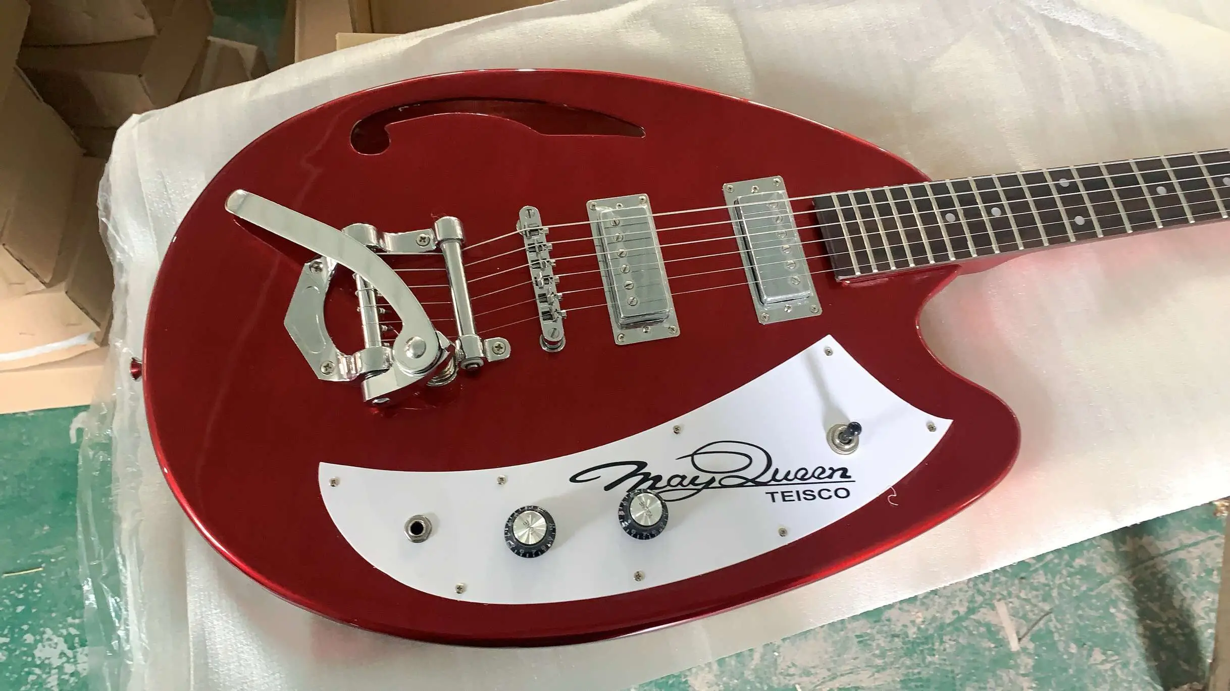 Новое поступление электрогитара TEISCO высокого качества винного цвета 200327 | Спорт