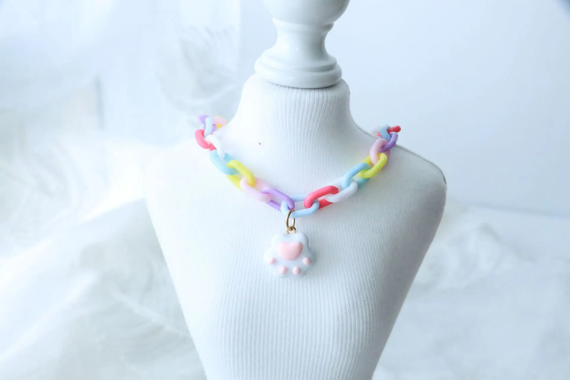 Ожерелье для собак и кошек карамельных цветов подвеска-колокольчик защиты