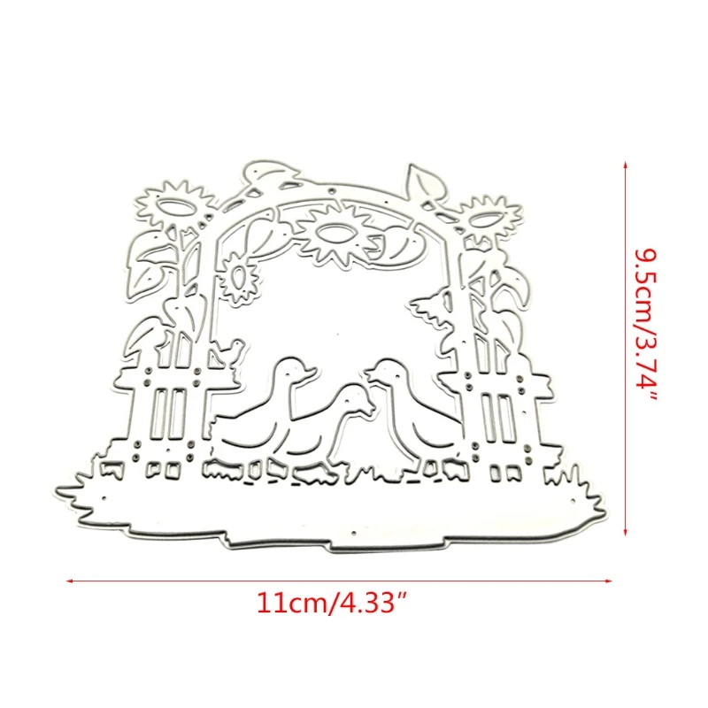 

Lawn Three Little Ducks Carbon Steel Cutting Dies DIY Scrapbooking Photo Album Embossing Paper Cards Making Stencil