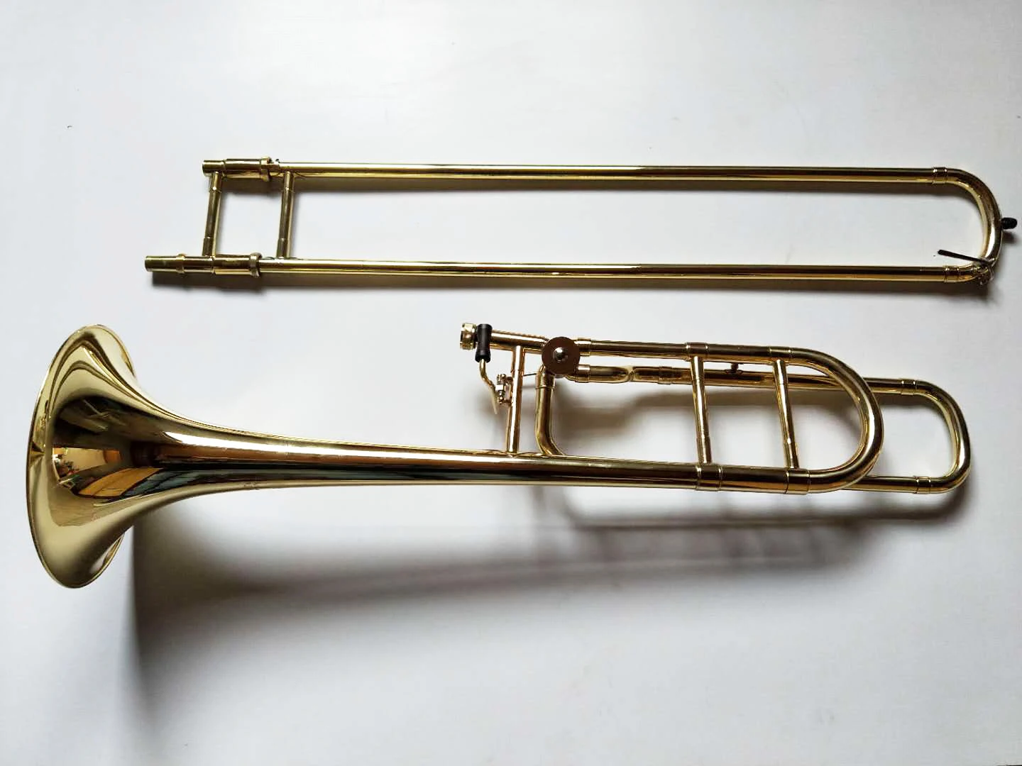 

New Arrival Professional 42BO Bb Tenor Trombone Phosphorus bronze Copper B Flat Trombone High Quality Musical Instruments