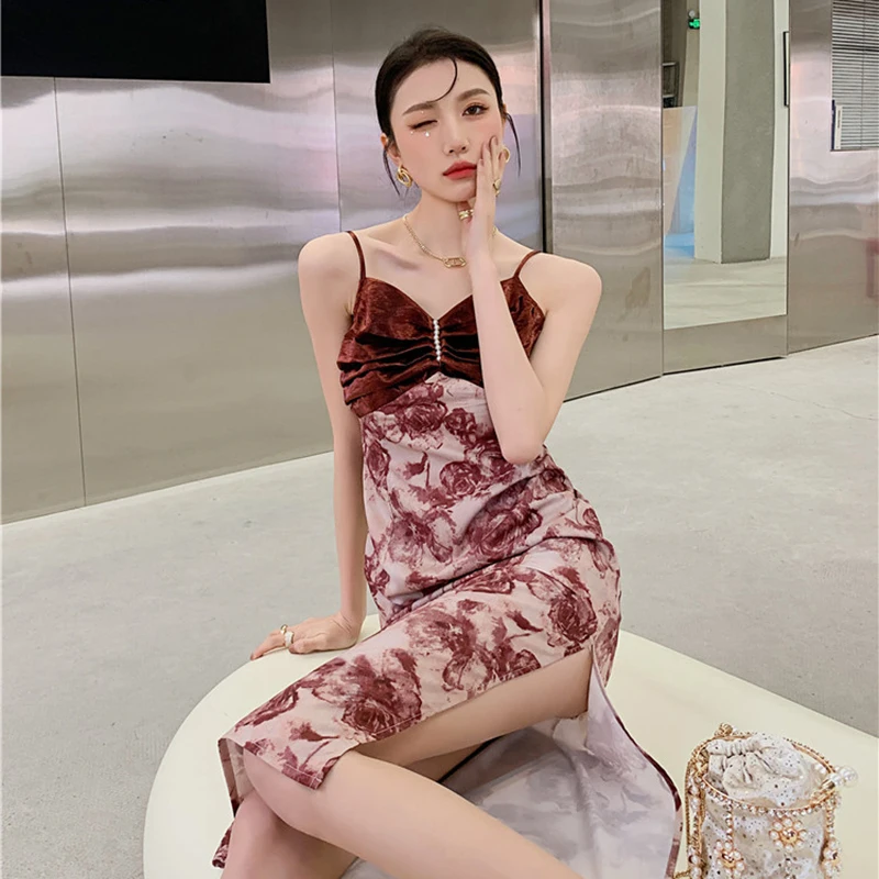 

XIZIHUPAN Vintage Print Dress For Women V Neck Sleeveless Patchwork Midi Sexy Side Split Dresses Female Summer Fashion New 2021