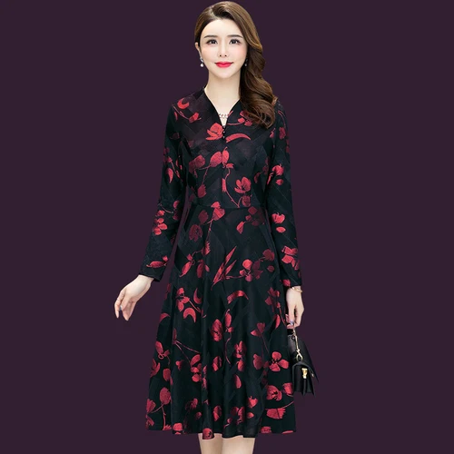 2021 Осень Новые популярные Стиль сексуальное платье с v-образным воротом дизайн