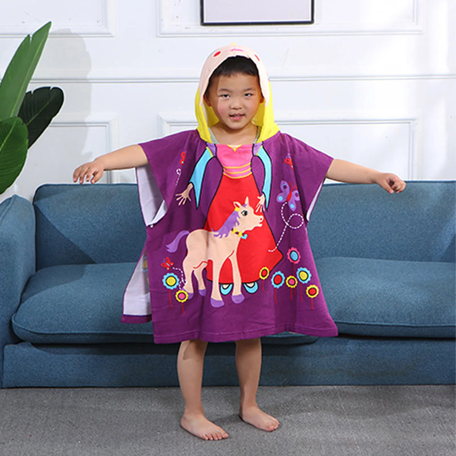 

Children Cartoon Baby Hooded Cloak Beach Towel Boys Girls Kids Swimming Bath Towel Microfiber Terry Infant Bathing Wrap Bathrobe