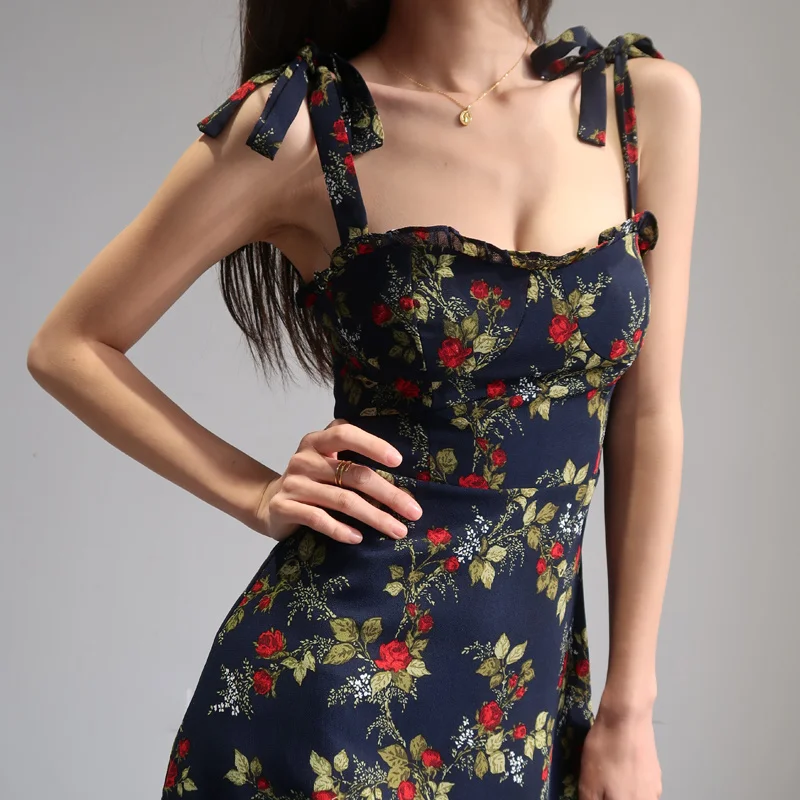 

TVVOVVIN Hot Girl Black Floral Lace Up High Waist A-line Camisole Dresses For Women 2021 Sexy Loose Waist Mini Dress FMUB