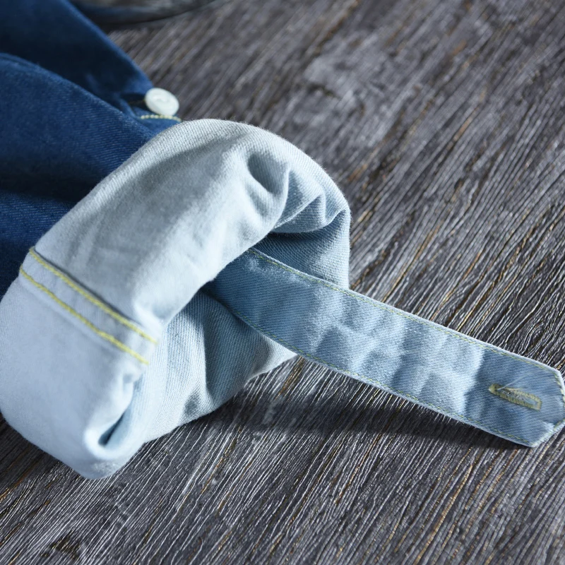 Мужская джинсовая рубашка с градиентом синяя или белая приталенная длинным