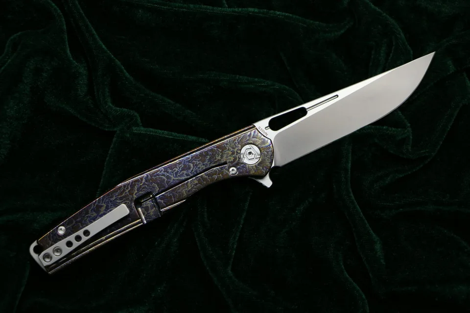 CH3538 Flipper folding knife S35VN Blade Titanium handle outdoor camping hunting survival pocket fruit kitchen knives EDC tools |