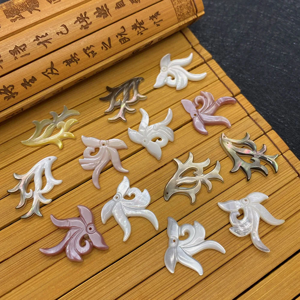 

Natural Sea Shell Pendant Flower Shape Multi-color Carving Suitable for Making Fashion Jewelry Necklace Decoration Wholesale