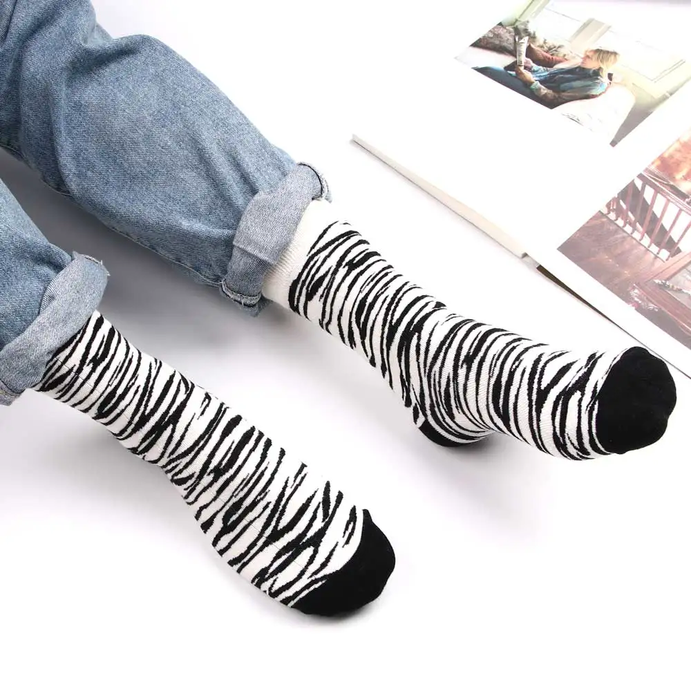 Носки мужские хлопковые в полоску теплые мягкие повседневные с принтом зебры