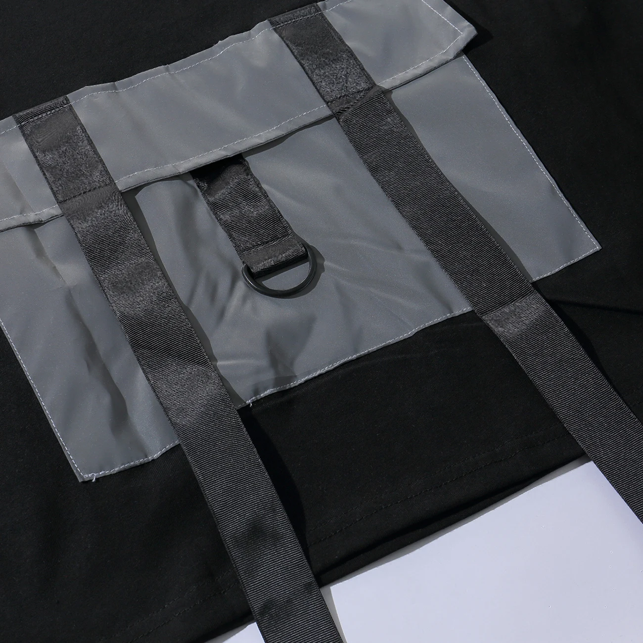 

LACIBLE Hip Hop 3M Reflective Buckle Multi-Pockets Ribbon Tshirts 2021 Men Streetwear Tops Tees Harajuku Short Sleeve T Shirts