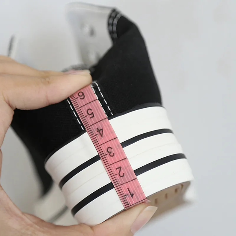 Женские холщовые кроссовки на танкетке белые черные со скрытым каблуком для