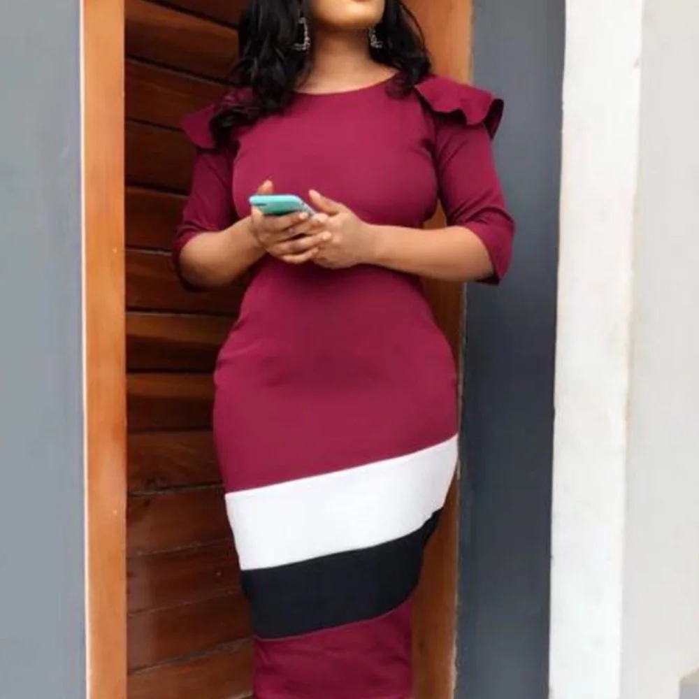 Винно красное женское офисное платье в полоску облегающее летнее миди